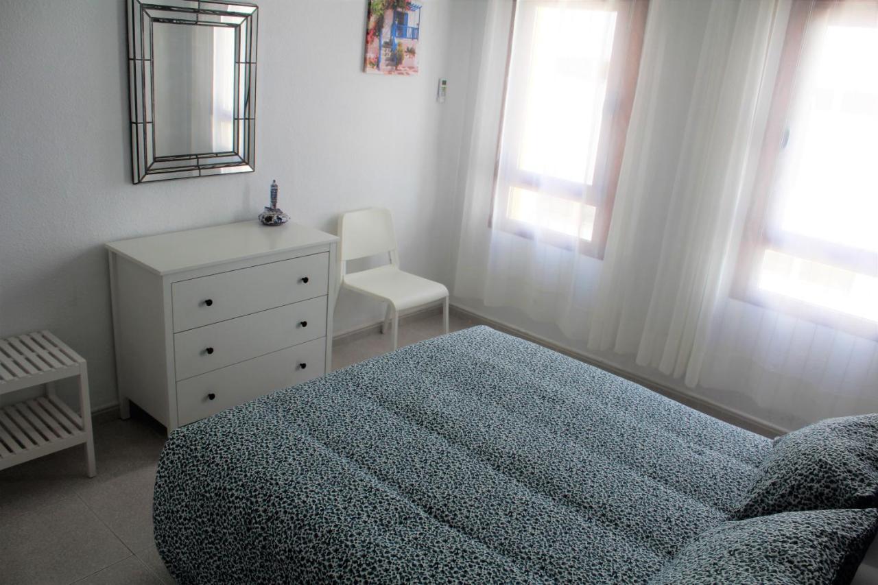 Elizabeth Beach Apartment With Seaviews! توريمولينوس المظهر الخارجي الصورة