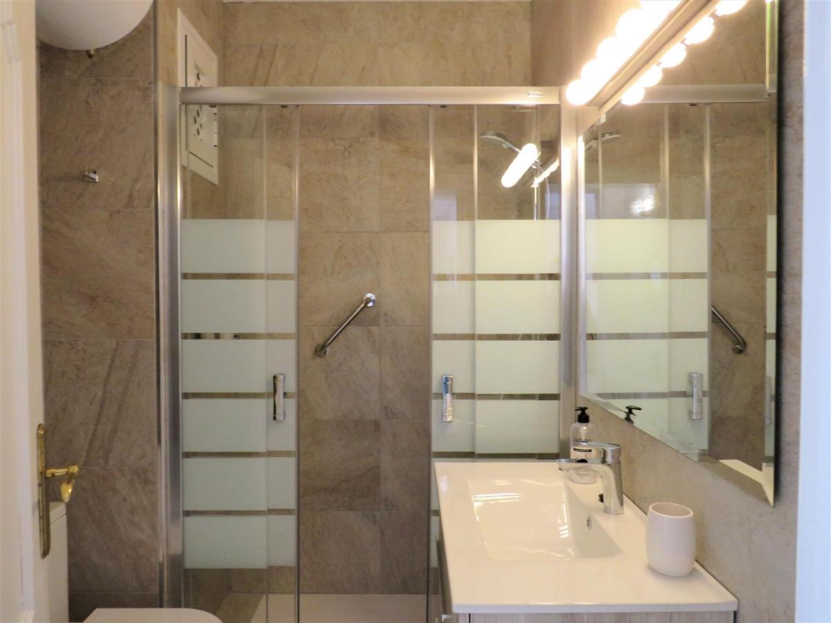 Elizabeth Beach Apartment With Seaviews! توريمولينوس المظهر الخارجي الصورة
