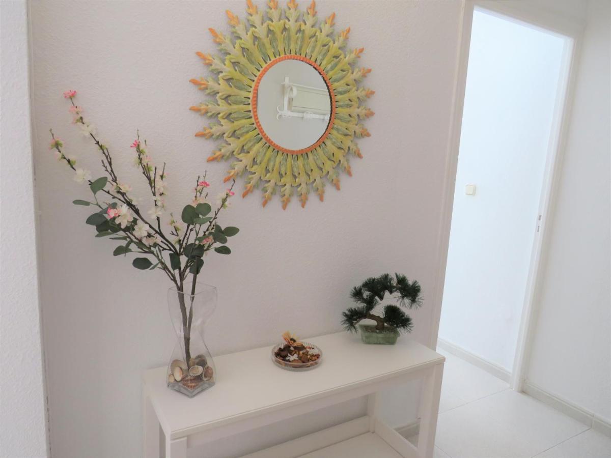 Elizabeth Beach Apartment With Seaviews! توريمولينوس المظهر الخارجي الصورة