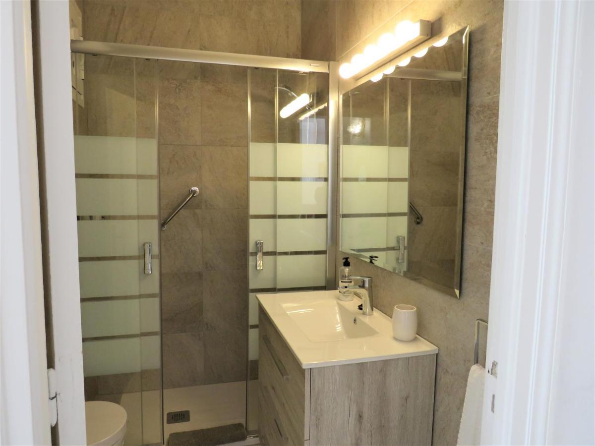 Elizabeth Beach Apartment With Seaviews! توريمولينوس المظهر الخارجي الصورة